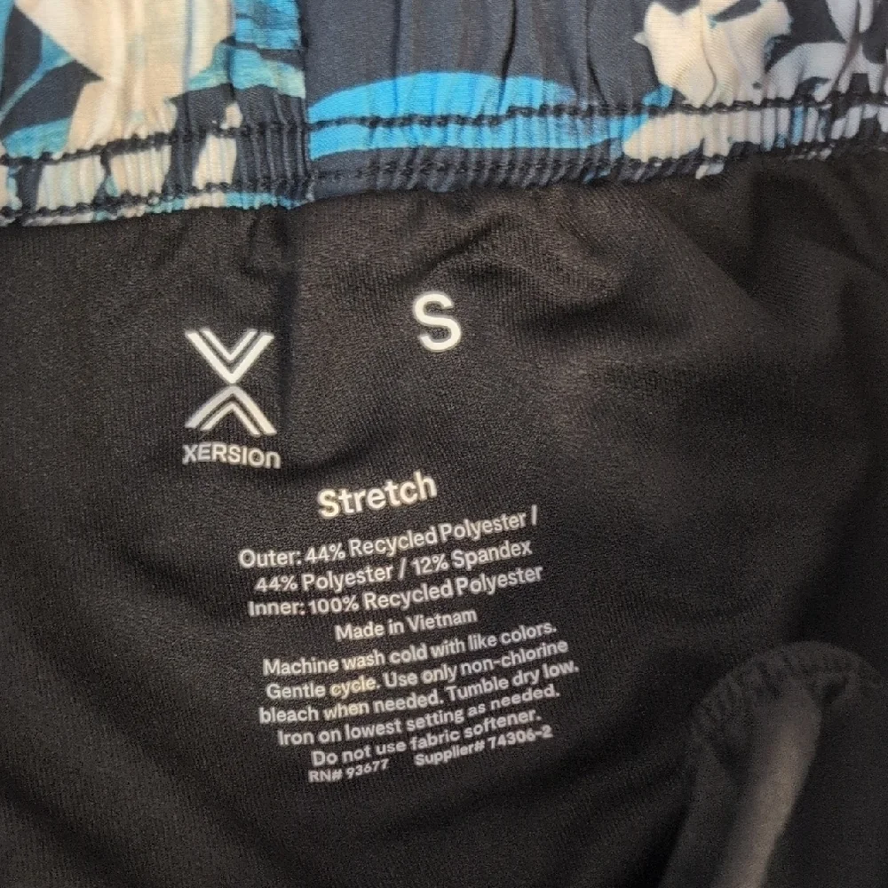 Xersion Athletic Stretch Elastic Waist Floral Running Lined Shorts S        523A